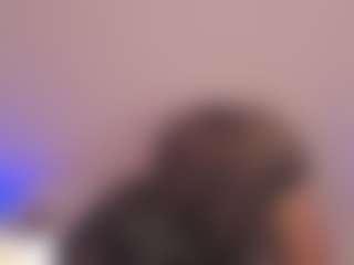 emyli's Live Sex Cam Show