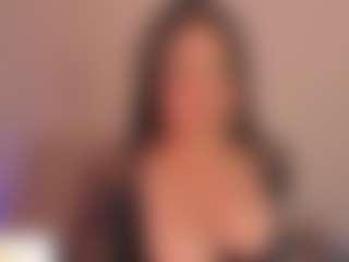 emyli's Live Sex Cam Show