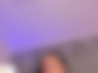 emyli's Live Sex Cam Show