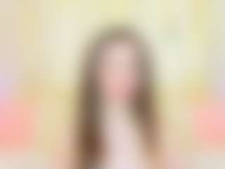 KimmmLi MILF webcam performer live streaming