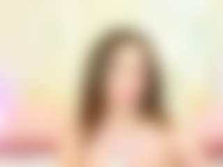 Live cam show with KimmmLi - Petite MILF on Fling VIP Chat