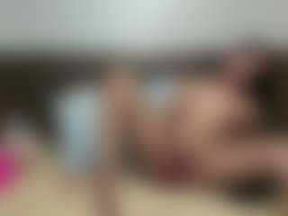 Live cam show with SquirterZoe - Bedroom on Streamer API
