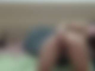 Live cam show with SquirterZoe - Lush on CSO-WL