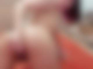 Live cam show with SquirterZoe - Squirt on Lustler