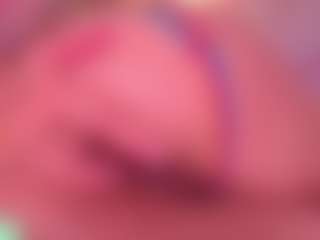 Ailinups's Live Sex Cam Show