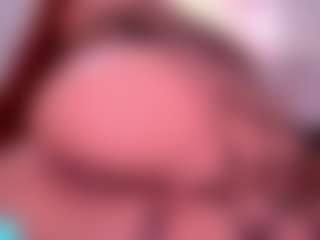 Live cam show with Ailinups - Oil on SpankPalCams