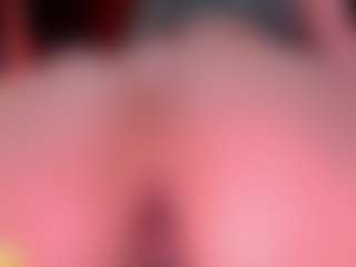 Live cam show with Ailinups - Young Adult on Livezox