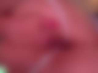 Ailinups's Live Sex Cam Show