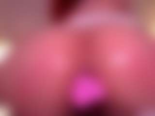 Ailinups's Live Sex Cam Show