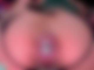 Live cam show with Ailinups - Curly Hair on fapnchat