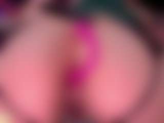 Live cam show with Ailinups - Foot Fetish on sexylive.show