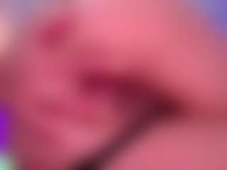 Ailinups's Live Sex Cam Show