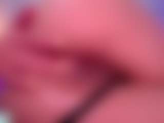 Ailinups's Live Sex Cam Show