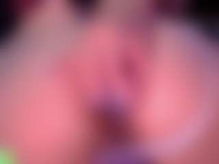 Live cam show with Ailinups - Red Hair Teen (18+) on hotwifechat.live