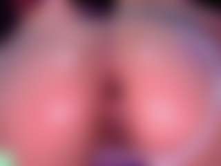 Ailinups's Live Sex Cam Show