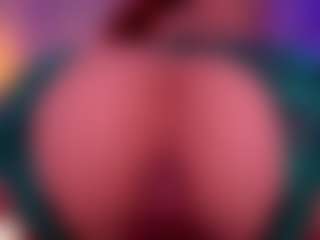 Live cam show with Ailinups - Bikini on Mixed Magazine Live