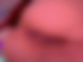 Live cam show with Ailinups - Bedroom Red Hair on fapnchat