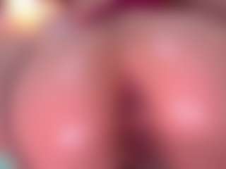 Ailinups's Live Sex Cam Show