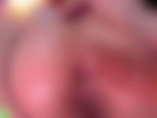 Ailinups's Live Sex Cam Show