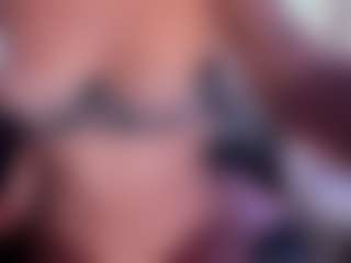Scarlett-Sanders's Live Sex Cam Show