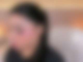 Live cam show with Emma - Young Adult on Camiplay Live