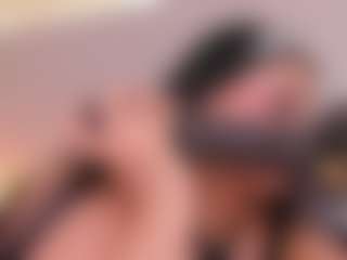 Live cam show with Emma - Hairy Pussy on thefappeningchat.com