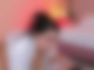 Live cam show with Emma - Hairy Pussy on Milfs Live