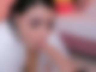 Live cam show with Emma - Facial on Milfs Live