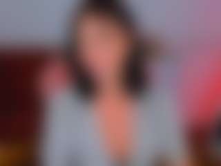 Live cam show with Keeeelly - Green Eyes on CamwithHer
