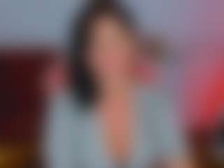 Keeeelly MILF webcam performer live streaming