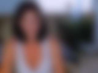 Keeeelly MILF webcam performer live streaming