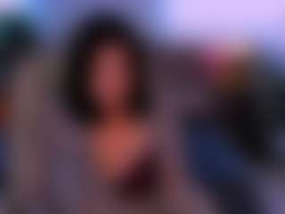 Live cam show with Keeeelly - Bedroom on AdultVida.com