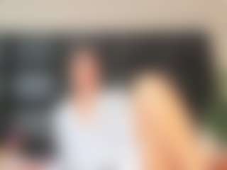 Maturedoly-1 MILF webcam performer live streaming