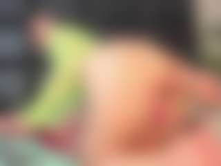 Maturedoly-1's Live Sex Cam Show
