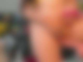 Maturedoly-1's Live Sex Cam Show