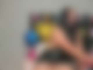 Live cam show with Maturedoly-1 - Bedroom on livesuperchat.net