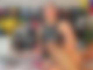 Live cam show with Maturedoly-1 - Ass Bouncing on Milfs Live