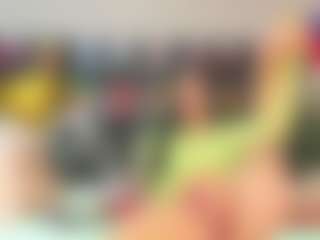 Maturedoly-1's Live Sex Cam Show