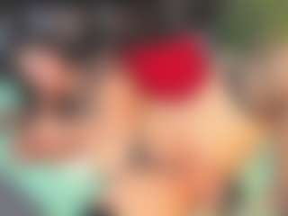 Maturedoly-1's Live Sex Cam Show