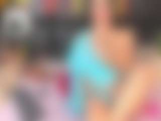 Maturedoly-1's Live Sex Cam Show