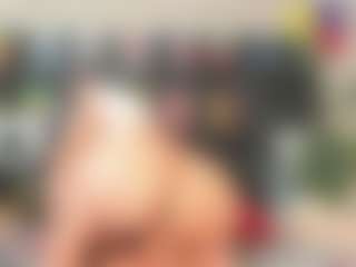 Maturedoly-1's Live Sex Cam Show