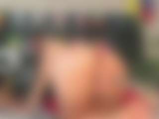 Maturedoly-1's Live Sex Cam Show