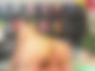 Maturedoly-1's Live Sex Cam Show