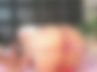 Maturedoly-1's Live Sex Cam Show