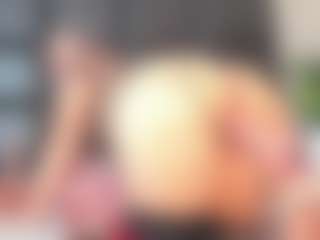 Maturedoly-1's Live Sex Cam Show