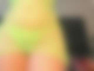 Maturedoly-1 MILF webcam performer live streaming