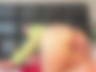 Maturedoly-1 MILF webcam performer live streaming