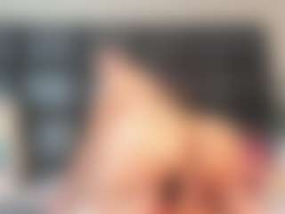 Maturedoly-1's Live Sex Cam Show