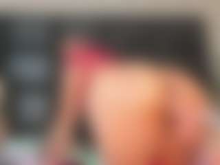 Maturedoly-1's Live Sex Cam Show