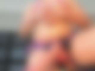 Maturedoly-1's Live Sex Cam Show